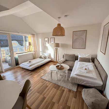 C4S Come4Stay Altoetting - 3-Zi Whg I Zentrale Lage I Parkplatz I Balkon I Wifi I Smarttv I 1 Kingsize, 1 Queensize Bett I Office Arbeitsplatz I Wohnbereich Mit Couch Und Essbereich I Voll Ausgestattete Kueche I Nespresso Eksteriør billede