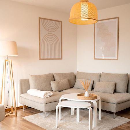 C4S Come4Stay Altoetting - 3-Zi Whg I Zentrale Lage I Parkplatz I Balkon I Wifi I Smarttv I 1 Kingsize, 1 Queensize Bett I Office Arbeitsplatz I Wohnbereich Mit Couch Und Essbereich I Voll Ausgestattete Kueche I Nespresso Eksteriør billede