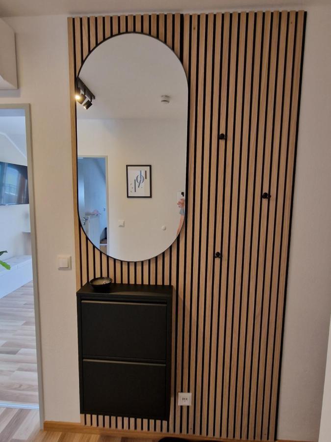 C4S Come4Stay Altoetting - 3-Zi Whg I Zentrale Lage I Parkplatz I Balkon I Wifi I Smarttv I 1 Kingsize, 1 Queensize Bett I Office Arbeitsplatz I Wohnbereich Mit Couch Und Essbereich I Voll Ausgestattete Kueche I Nespresso Eksteriør billede