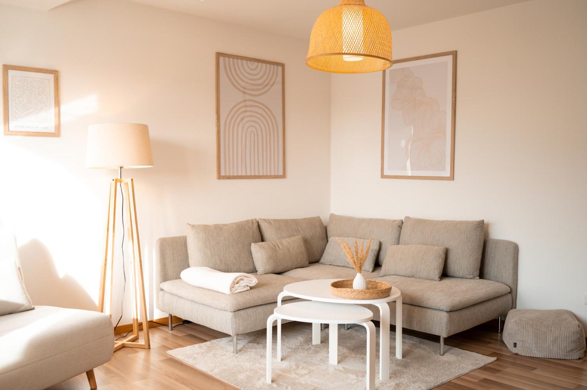 C4S Come4Stay Altoetting - 3-Zi Whg I Zentrale Lage I Parkplatz I Balkon I Wifi I Smarttv I 1 Kingsize, 1 Queensize Bett I Office Arbeitsplatz I Wohnbereich Mit Couch Und Essbereich I Voll Ausgestattete Kueche I Nespresso Eksteriør billede